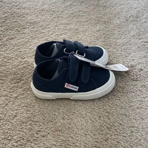 Brand new toddler Superga Velcro shoes size 8